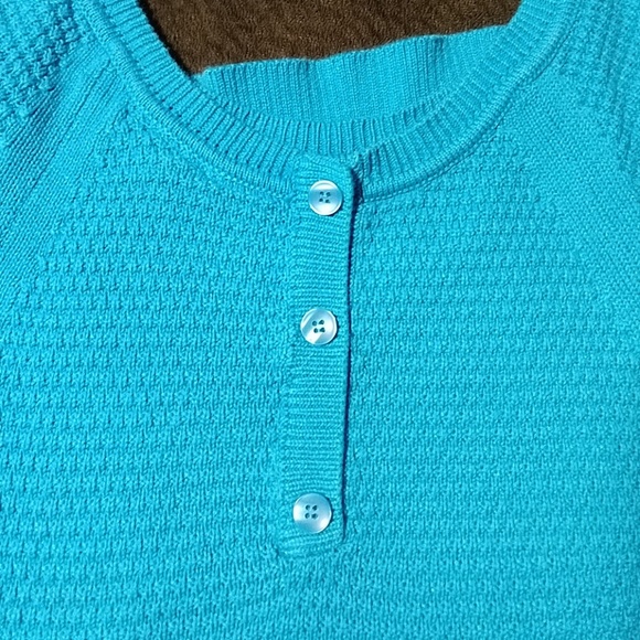 Tunic - Picture 2 of 3